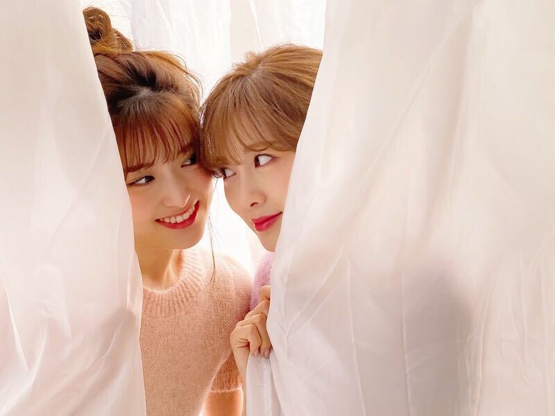 松村沙友理と白石麻衣（提供写真：2020年2月撮影）