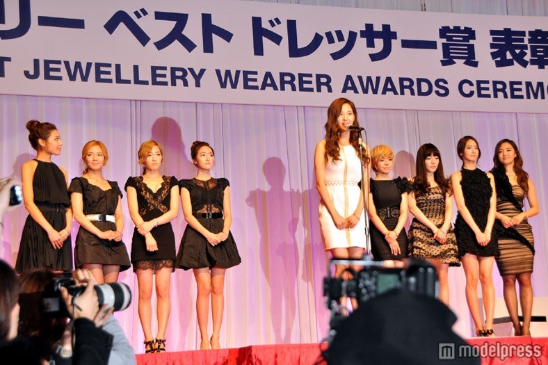 少女時代（左から）スヨン、ヒョヨン、テヨン、ジェシカ、ソヒョン、サニー、ティファニー、ユナ、ユリ