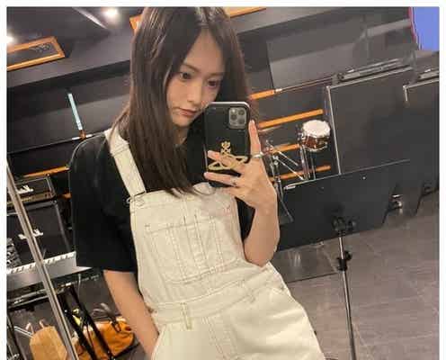 活動再開発表の山本彩、久々自撮りショットに「おかえり」「ロングヘア可愛い」の声