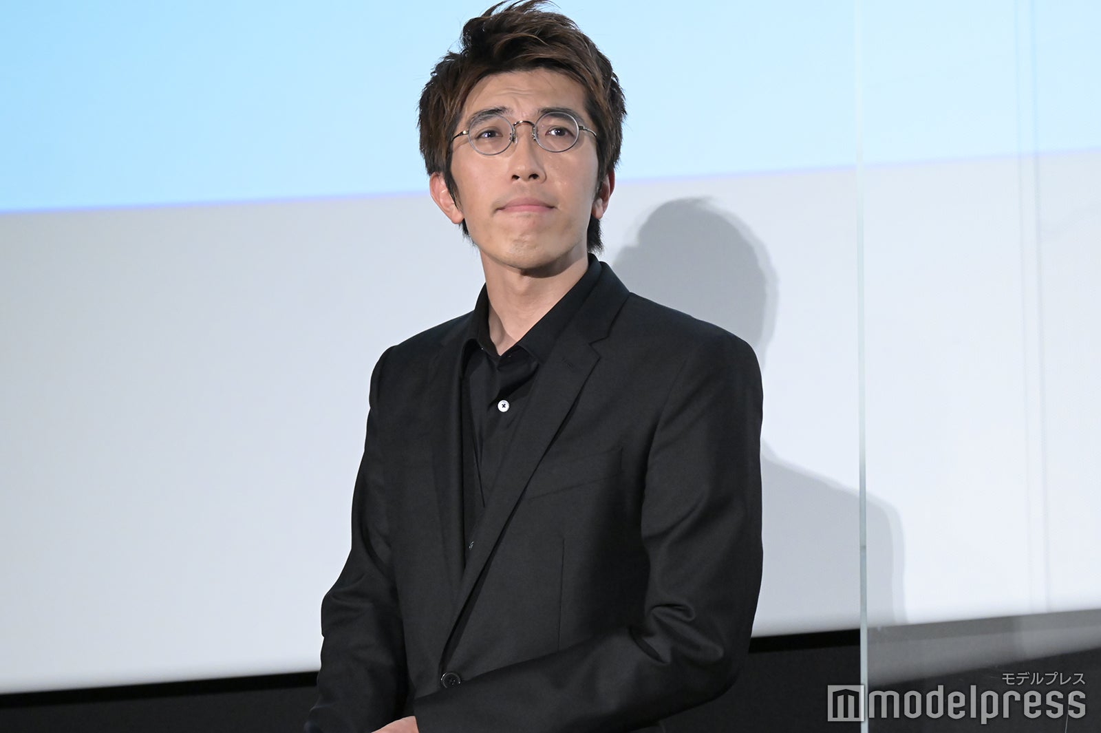 荒木哲郎監督 （C）モデルプレス