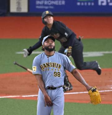 阪神、延長十回にサヨナラ負け ドリスが決勝打許す 2カード連続負け越し