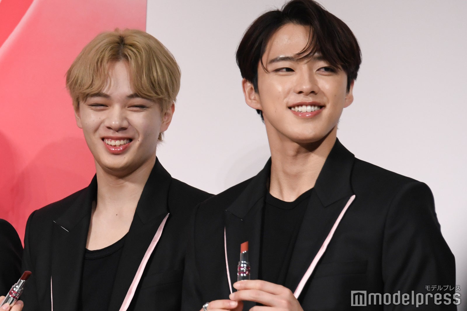 鶴房汐恩、河野純喜 （C）モデルプレス