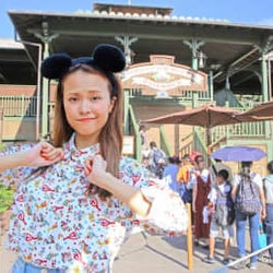 乗降できない“幻の駅”がある!? 東京ディズニーランド®の『ウエスタンリバー鉄道』乗車レポート