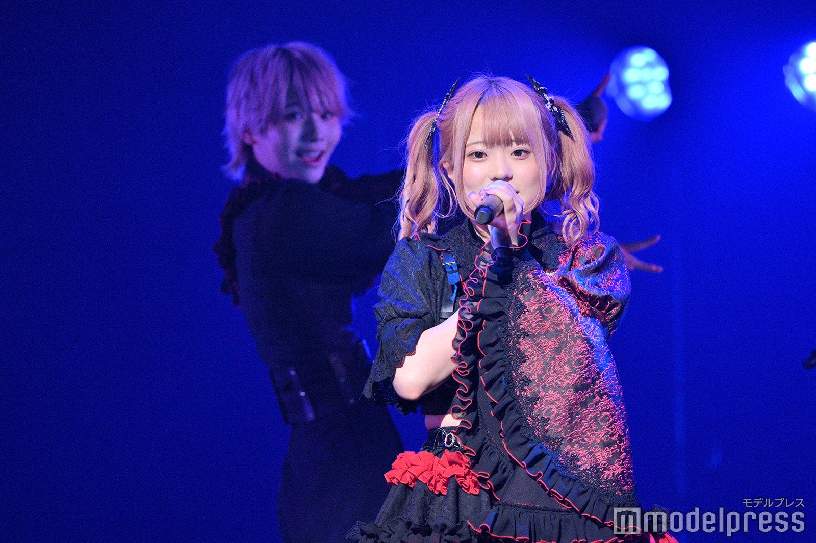 AVAM（C）モデルプレス