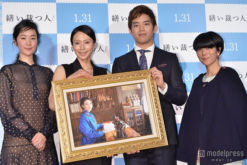 映画『繕い裁つ人』公開初日舞台挨拶