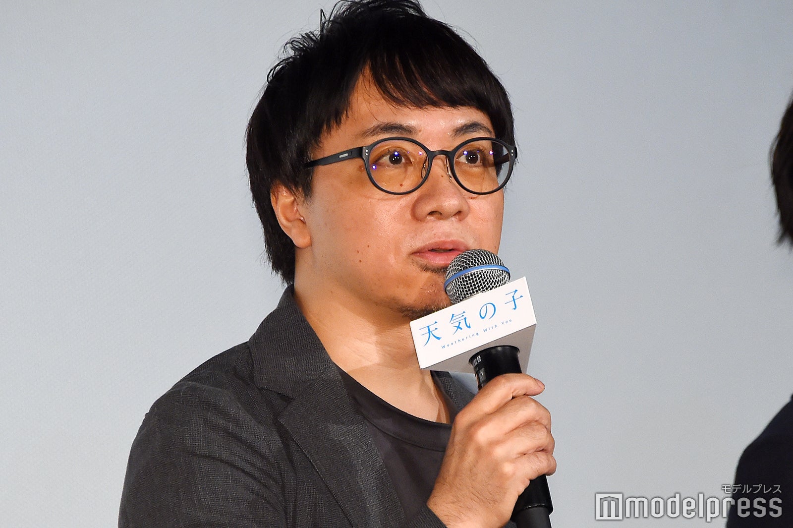 新海誠監督「天気の子」公開前日に京アニ放火事件「どういう気持ちで臨んだらいいのか」