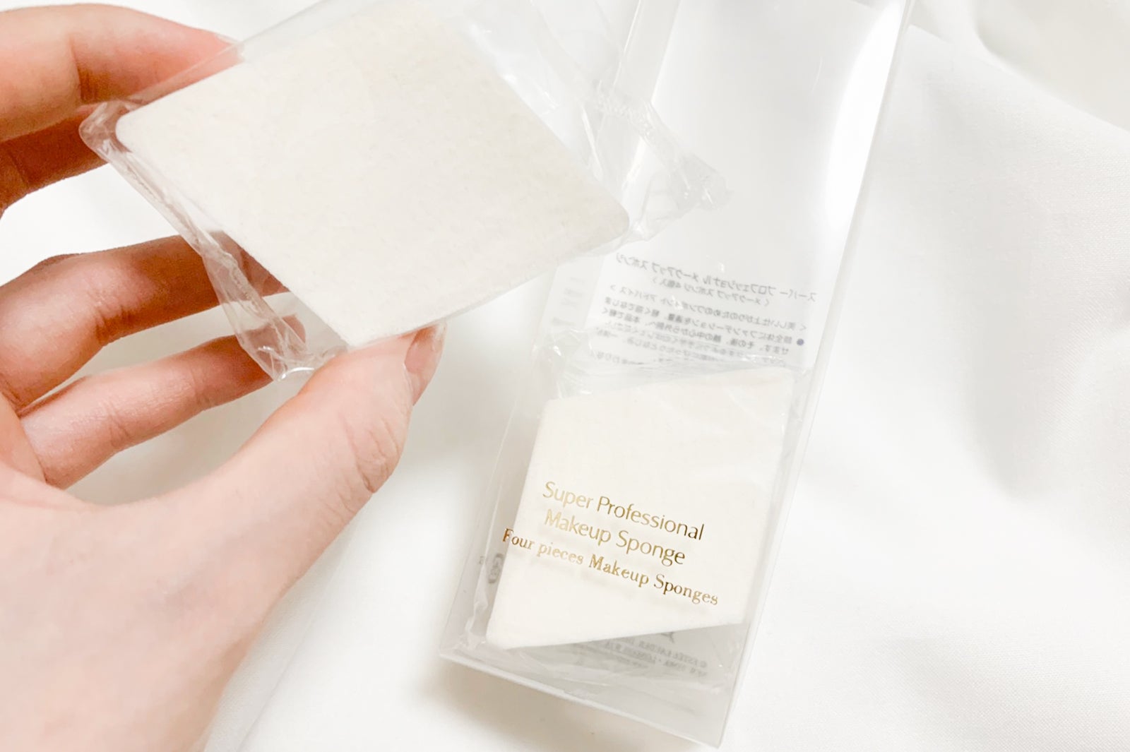 運上弘菜愛用コスメ／【エスティーローダー】スーパープロフェッショナルメークアップスポンジ（C）Mercury