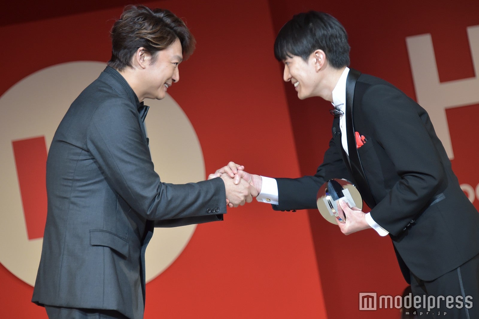 香取慎吾、澤田智洋氏（C）モデルプレス