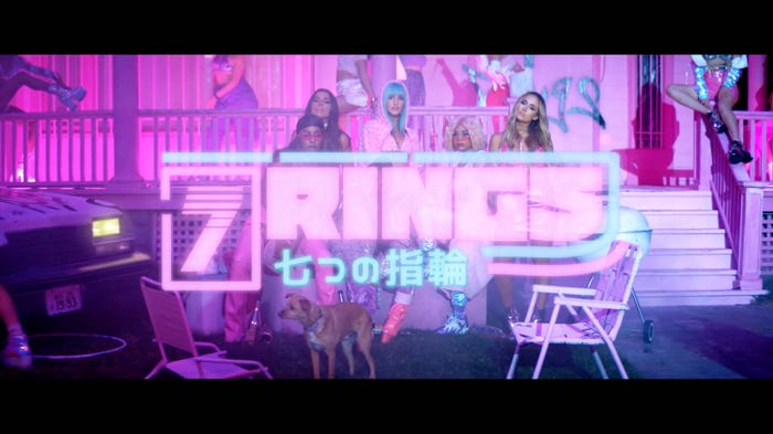 「7 rings」ミュージック・ビデオより(画像提供:ユニバーサル ミュージック)
