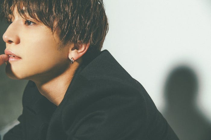 岩田剛典/「ViVi」4月号(2018年2月23日発売)より/画像提供:講談社