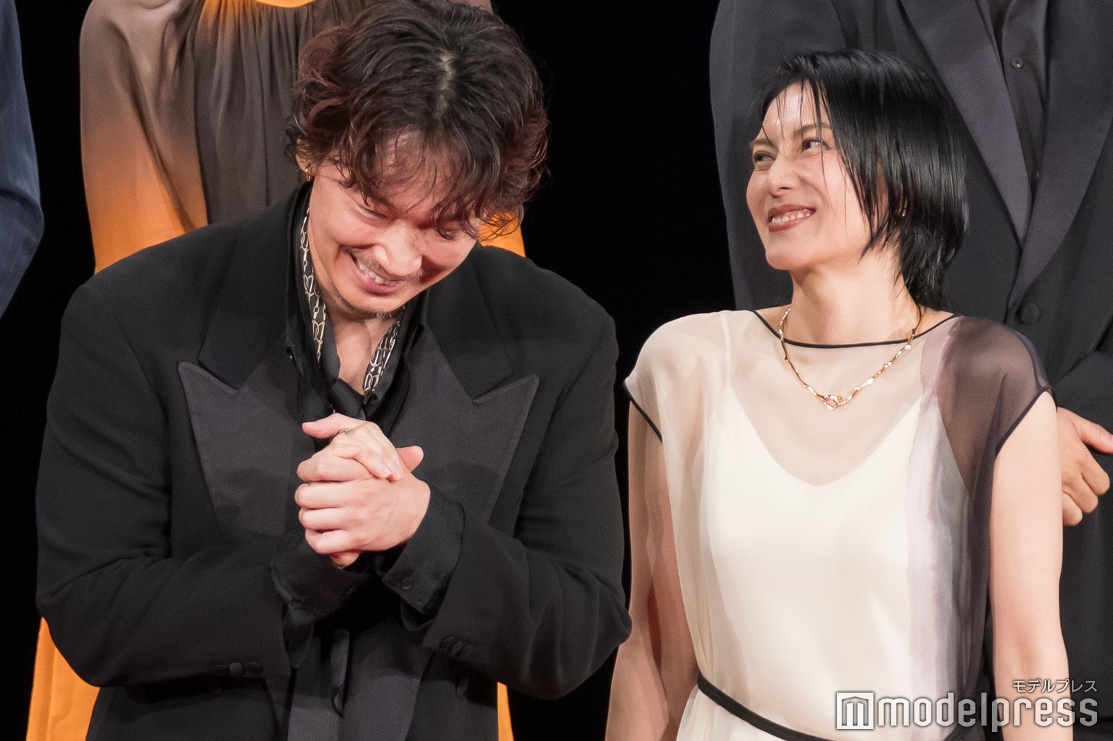 綾野剛、柴咲コウ（C）モデルプレス