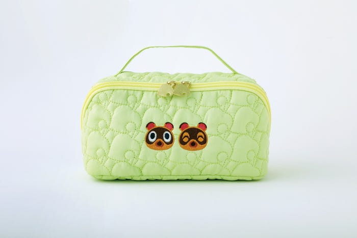 あつまれ どうぶつの森 180度ガバッと開く葉っぱ柄キルティング大容量ポーチBOOK(税込3,520円)(C)Nintendo