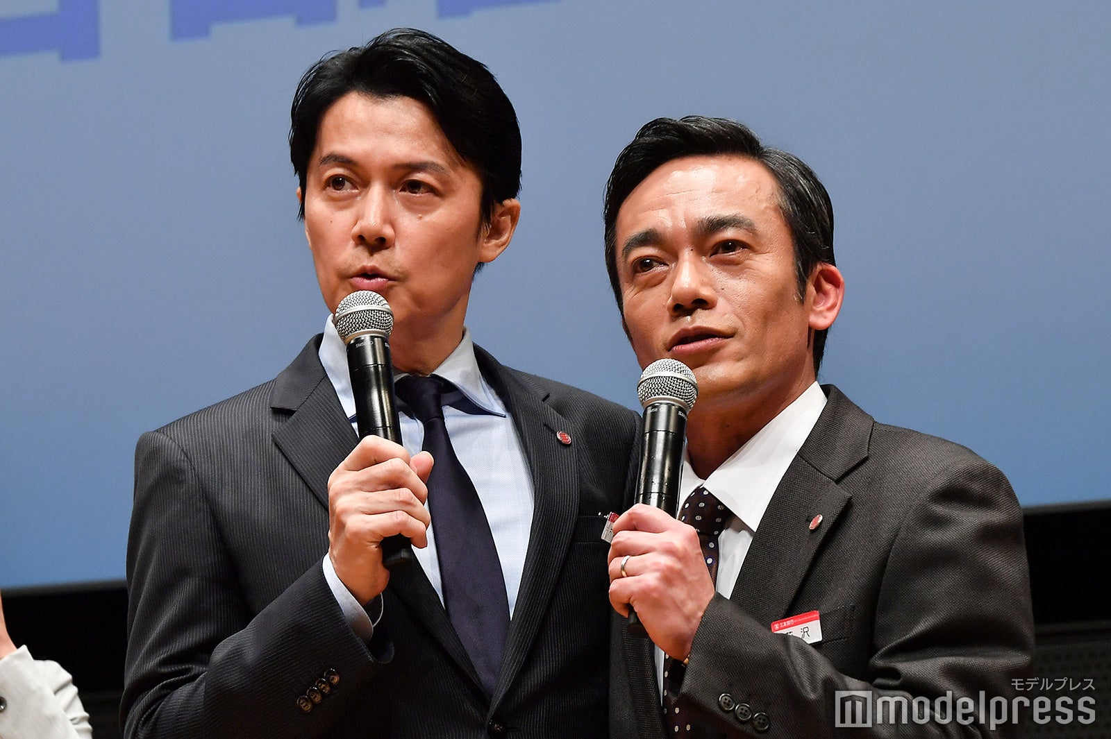 同い年であることがわかった福山雅治と高橋和也（C）モデルプレス