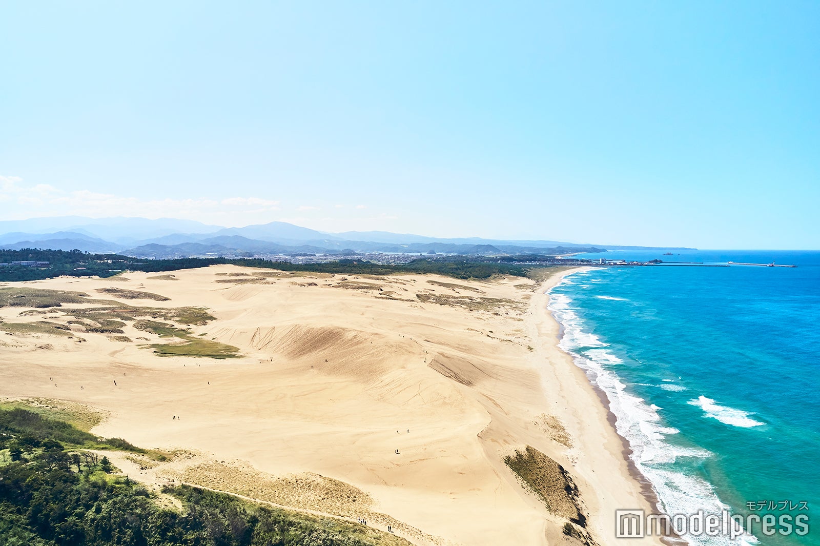 「馬の背」と呼ばれる広大な砂の丘（C）モデルプレス