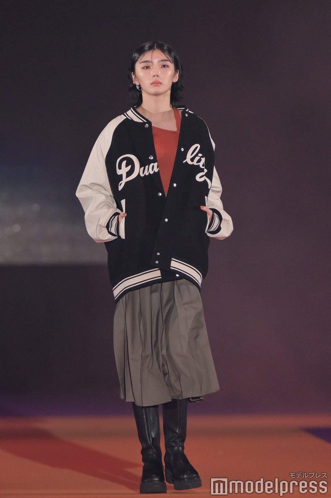 （C）モデルプレス