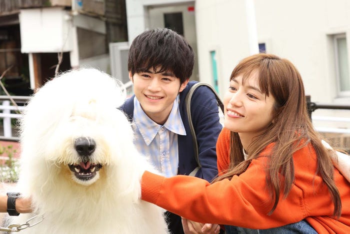鈴鹿央士、川口春奈「silent」第4話より(C)フジテレビ