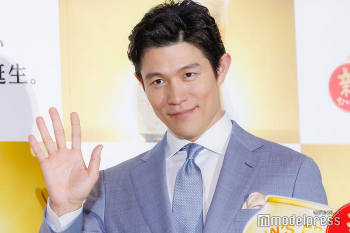 鈴木亮平(C)モデルプレス