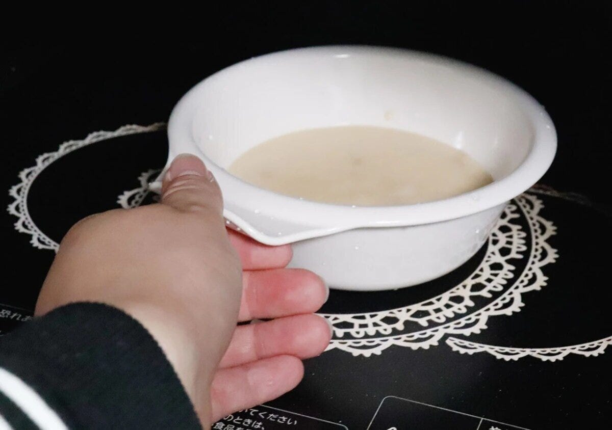 ダイソー　ローボウルアイボリー　電子レンジ