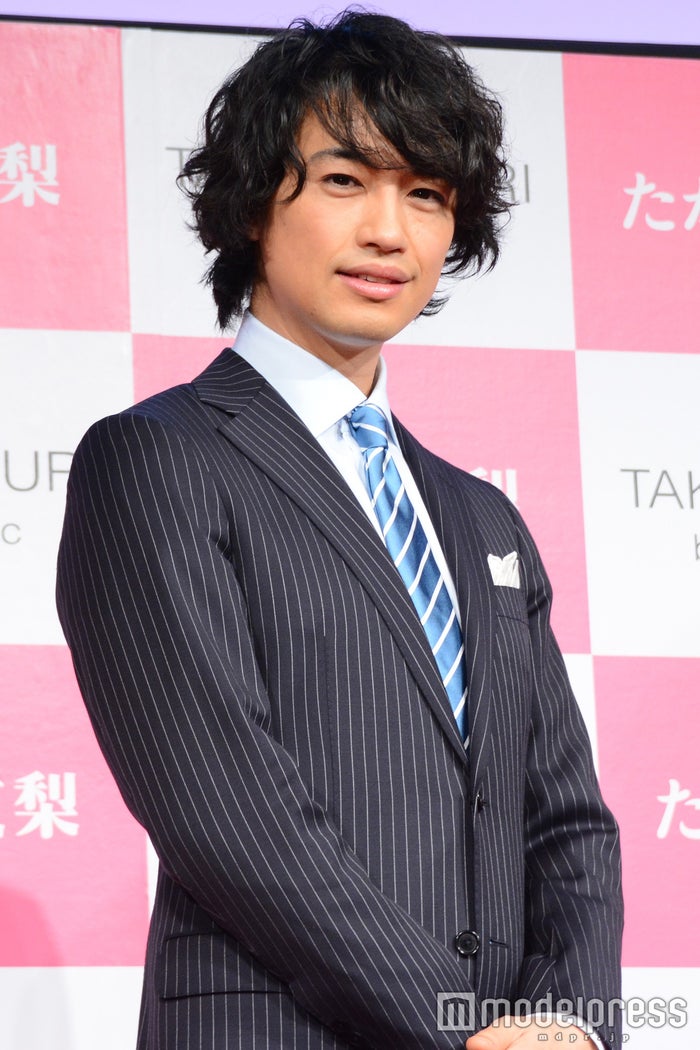 斎藤工 壁ドン 顎クイ 耳つぶ3連発 会場から歓声 ため息 モデルプレス 斎藤工 壁ドン 顎クイ 耳つぶ3連発 会場から歓声 ため息 モデルプレス