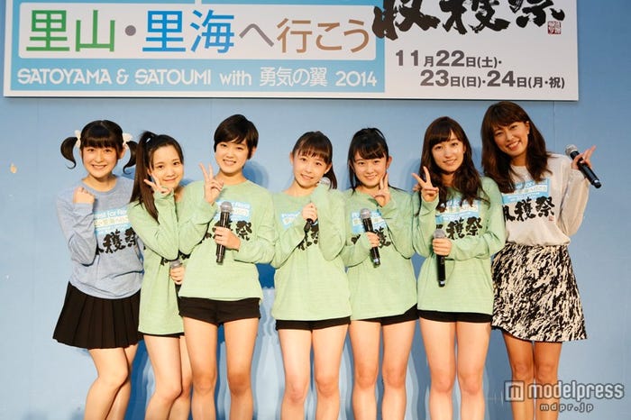 左から:嗣永桃子、稲場愛香、小関舞、島村嬉唄、森戸知沙希、山木梨紗、里田まい/写真は2014年11月のイベント時に撮影