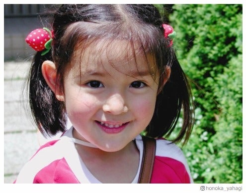 「秒速で“いいね”」矢作穂香の幼少期ショットがずば抜けた可愛さ