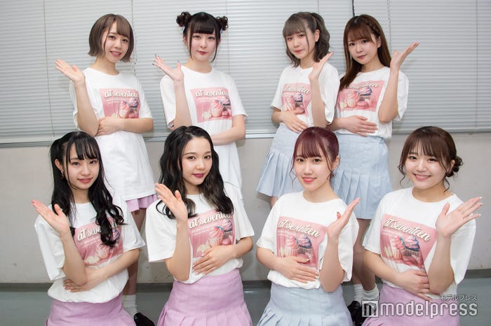 (前列左から)ちろる、かしま、つらら、ももな(後列左から)こえび、りょん、かげとら、みなりん(C)モデルプレス