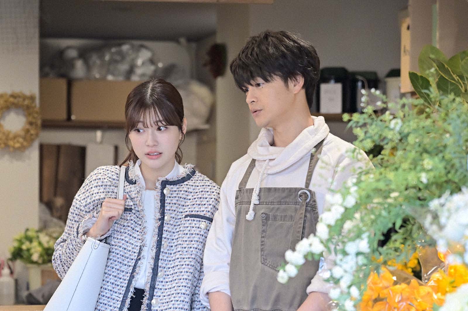 生見愛瑠、瀬戸康史「くるり～誰が私と恋をした？～」第2話より（C）TBS