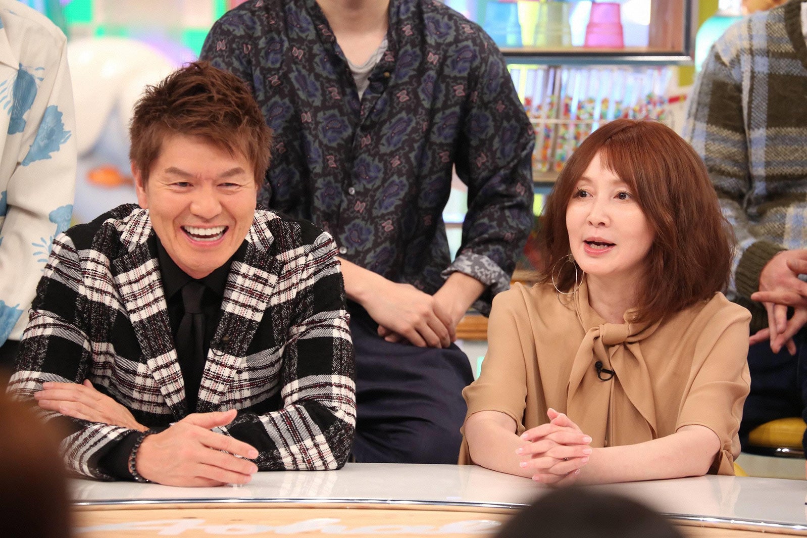 （左から）ヒロミ、YOU（C）フジテレビ