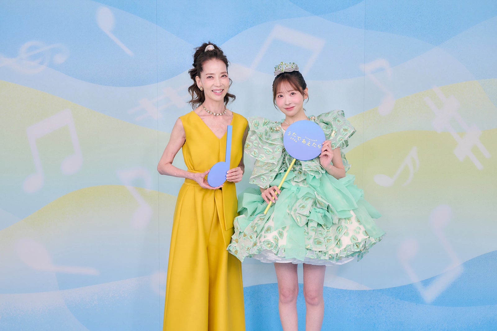 増田惠子、櫻井優衣（C）NHK