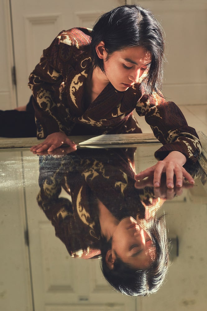 渡邊圭祐「渡邊圭祐 2021.4-2022.3 カレンダー」（提供写真）