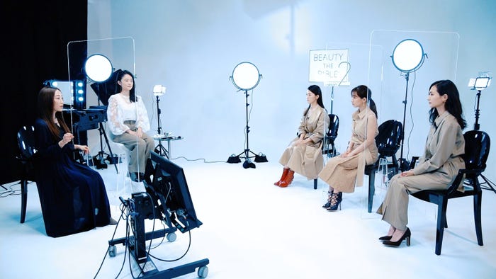 福田彩乃、田中みな実、山賀琴子(C)AMUSE INC.