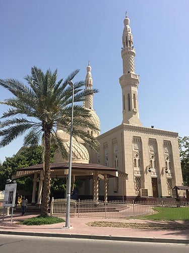 ジュメイラ・モスク（C）ドバイ政府観光・商務局