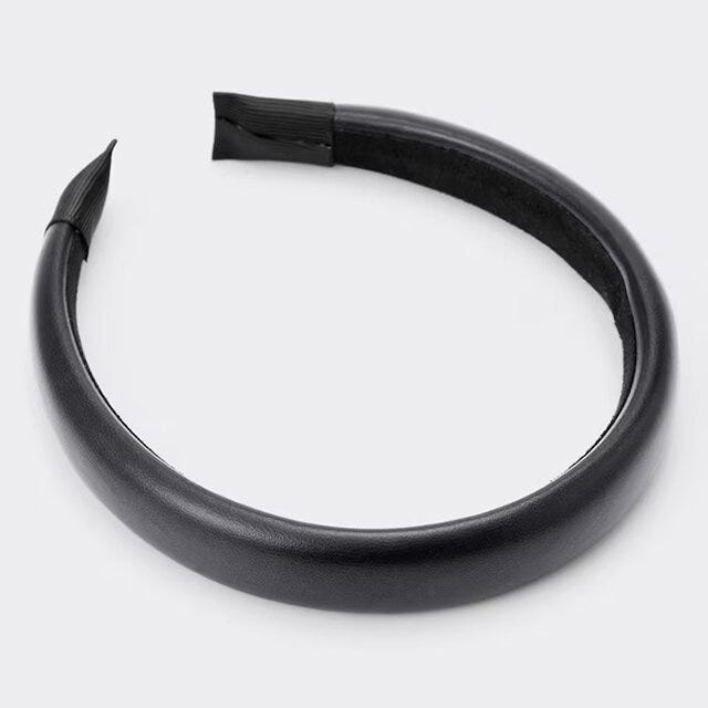 GUのレザータッチカチューシャ