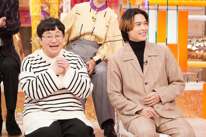 近藤春菜、松村北斗(C)フジテレビ