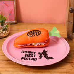 <ニンジンペン>フルーツサンド税込2,390円(C)Disney