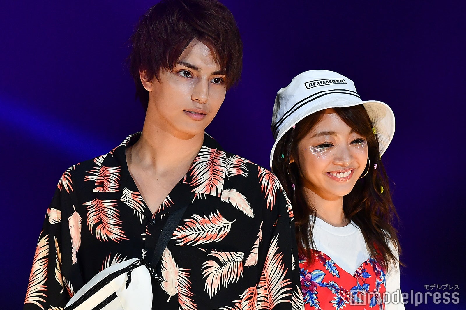 バンダリ亜砂也、青木茉耶 （C）モデルプレス