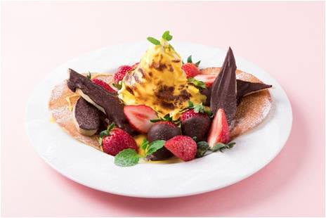 「たっぷりいちごとチョコバナナのザヴァイオーネパンケーキ」店舗名：タントタント（3F）、価格980円（税込）／画像提供：JA全農とちぎ