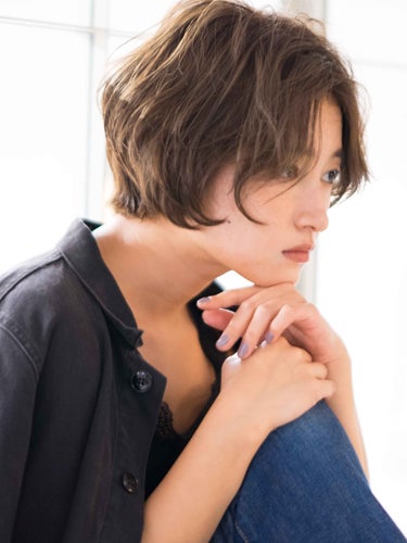 くせ毛風パーマは抜け感を作るのに 大人お洒落な髪型をレングス別にご紹介 モデルプレス