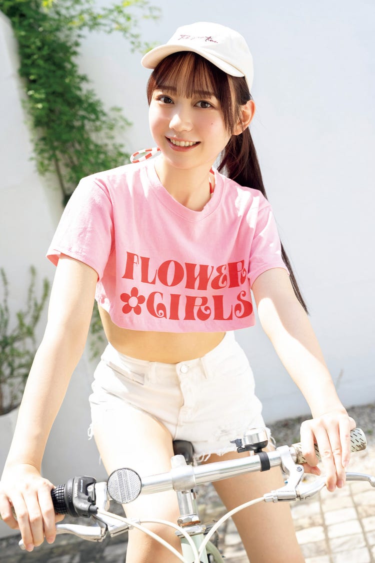 乃木坂　ショートパンツ 画像15/21) 乃木坂46佐藤楓、ショートパンツで美脚スラリ 大人の魅力溢れるグラビア披露 - モデルプレス