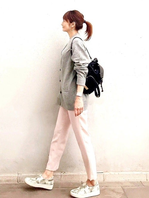40代女性はリュックもおしゃれに着こなす 大人に似合うきれいめコーデ集 モデルプレス
