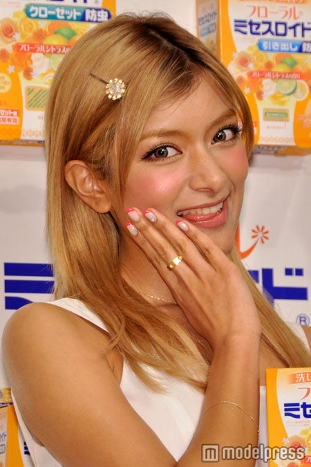 ローラのタメ口に、黒柳徹子「いいわよ、それで」　徹子の部屋放送