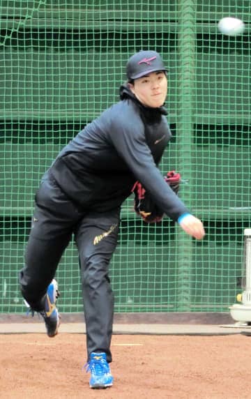 日本ハム・柴田 ダルビッシュ参考“八変化”カーブ習得「結構近づいてきた」今オフ初ブルペンで手応え