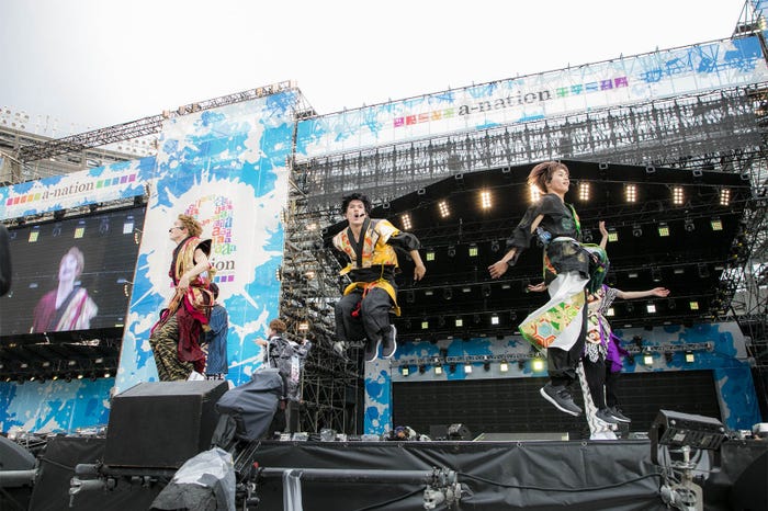 超特急(写真提供:SDR)