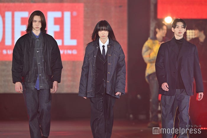 嵐翔真、海谷遠音、石川愛大「Rakuten GirlsAward 2024 AUTUMN/WINTER」の様子(C)モデルプレス