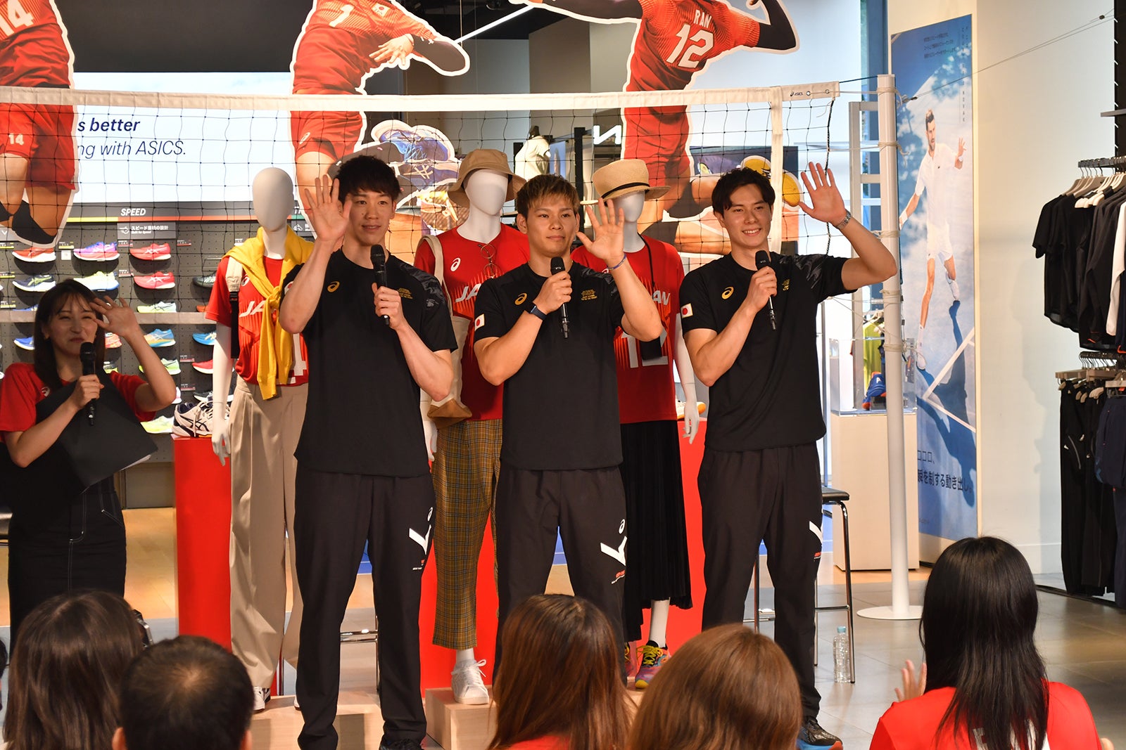 石川祐希選手、西田有志選手、高橋藍選手（提供写真）