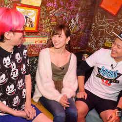 NMB48渡辺美優紀、初のゲイバーで驚き連続「…初めて言われた」大人の遊びを体験（左から）ビーコママ、渡辺美優紀、一輝くん【モデルプレス】