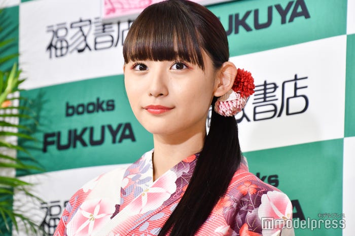 浅川梨奈 (C)モデルプレス