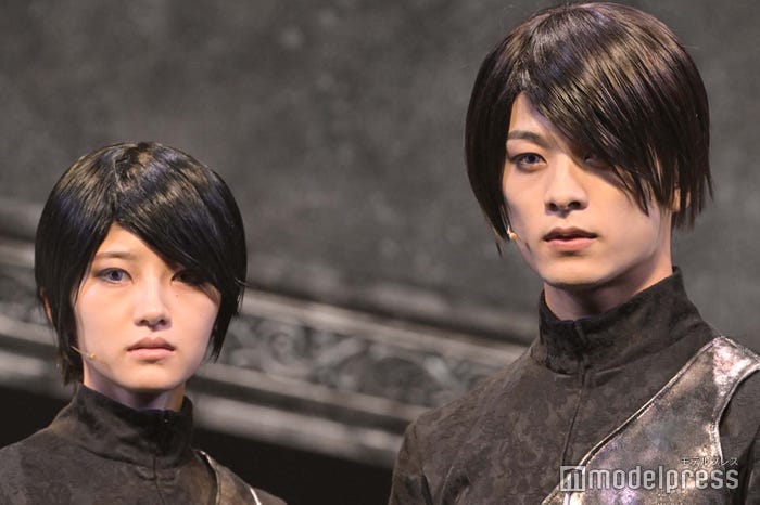 主人公・リチャードを演じる若月佑美、有馬爽人 (C)モデルプレス