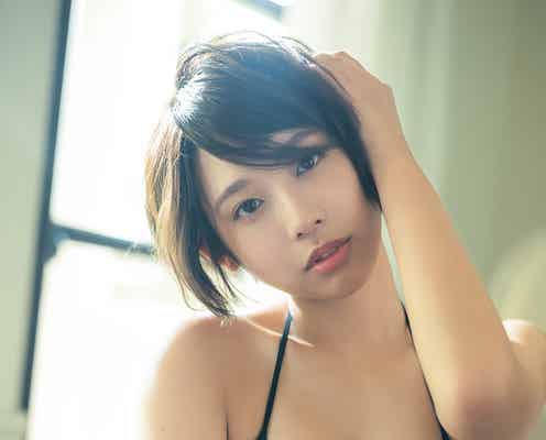 黒ビキニで美バストあらわ SNSで話題の水湊みお、大人な魅力全開