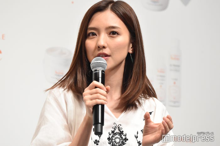 真野恵里菜(C)モデルプレス